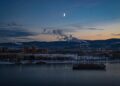 Ilustrācija: city, river, landscape, nature, night sky, winter, moon, sky, clouds