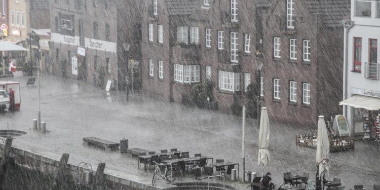 Ilustrācija: rain, street, city, nature, port, rainy weather, bad weather, houses, town, wet, outdoors, old town