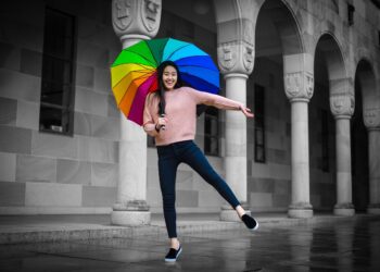 Ilustrācija: girl, female, smile, umbrella, black and white, beauty girl, smiling woman, gray beauty, gray smile, gray umbrella, smile, smile, umbrella, umbrella, umbrella, umbrella, umbrella